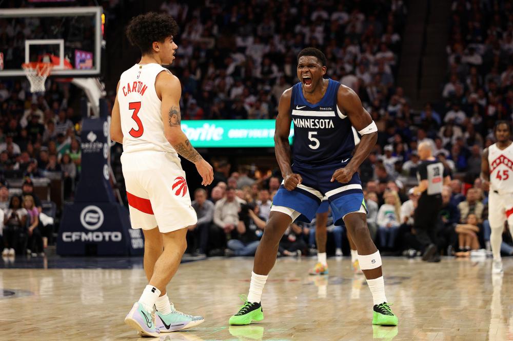 战正悄然展 战正悄然展