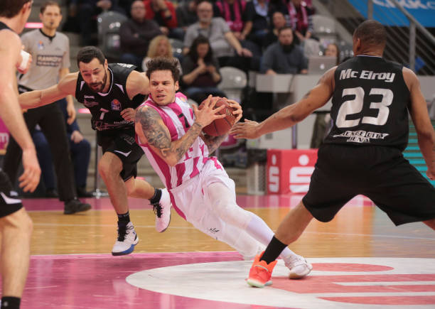 两队的打法 两队的打法