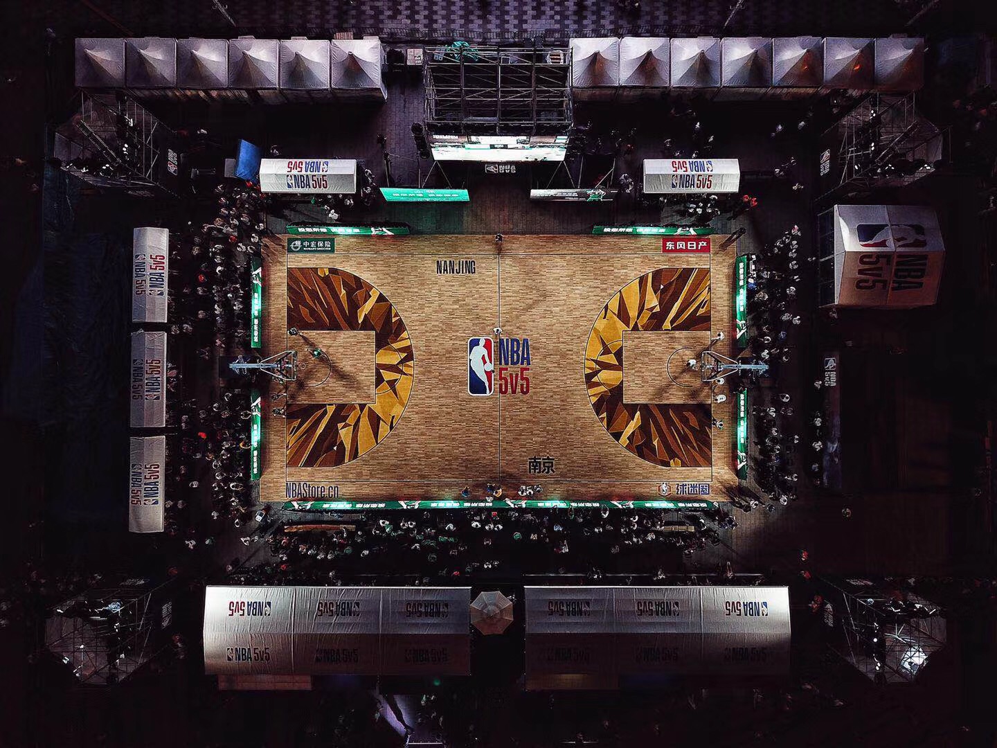 王岚嵚是一 王岚嵚是一