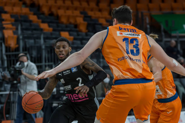 马丁内利夏 马丁内利夏